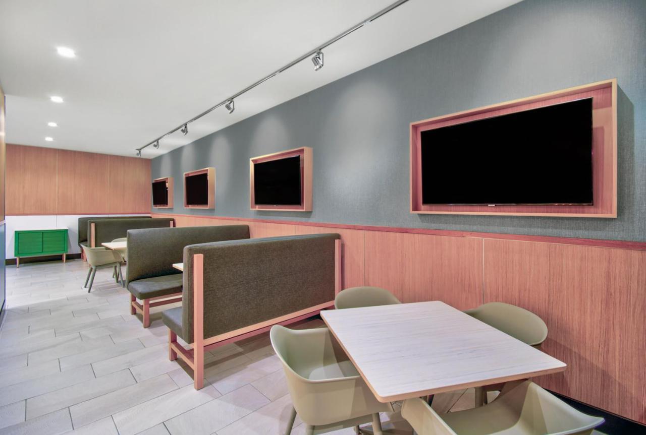 Holiday Inn - Erie By Ihg Εξωτερικό φωτογραφία