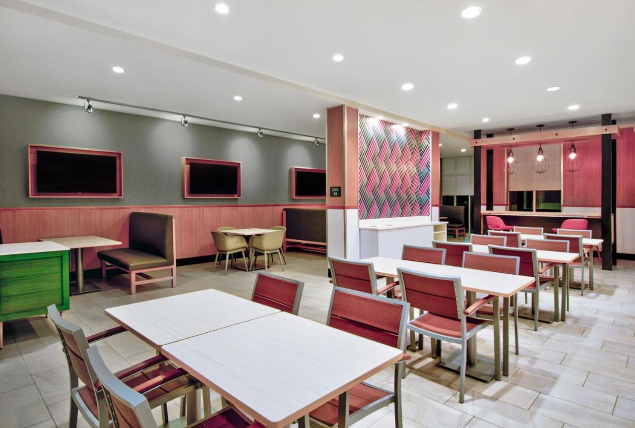 Holiday Inn - Erie By Ihg Εξωτερικό φωτογραφία
